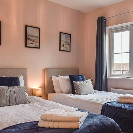 Harlie House * 휫비